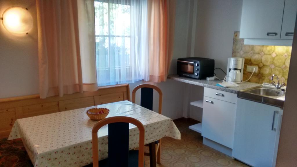 Appartements Weisses Rössl Sillian Exteriör bild