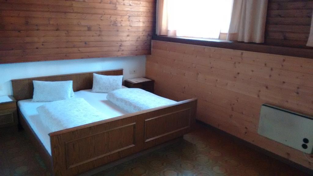 Appartements Weisses Rössl Sillian Exteriör bild