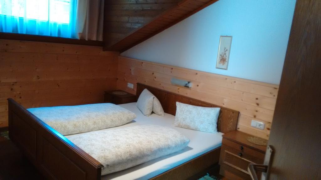 Appartements Weisses Rössl Sillian Exteriör bild