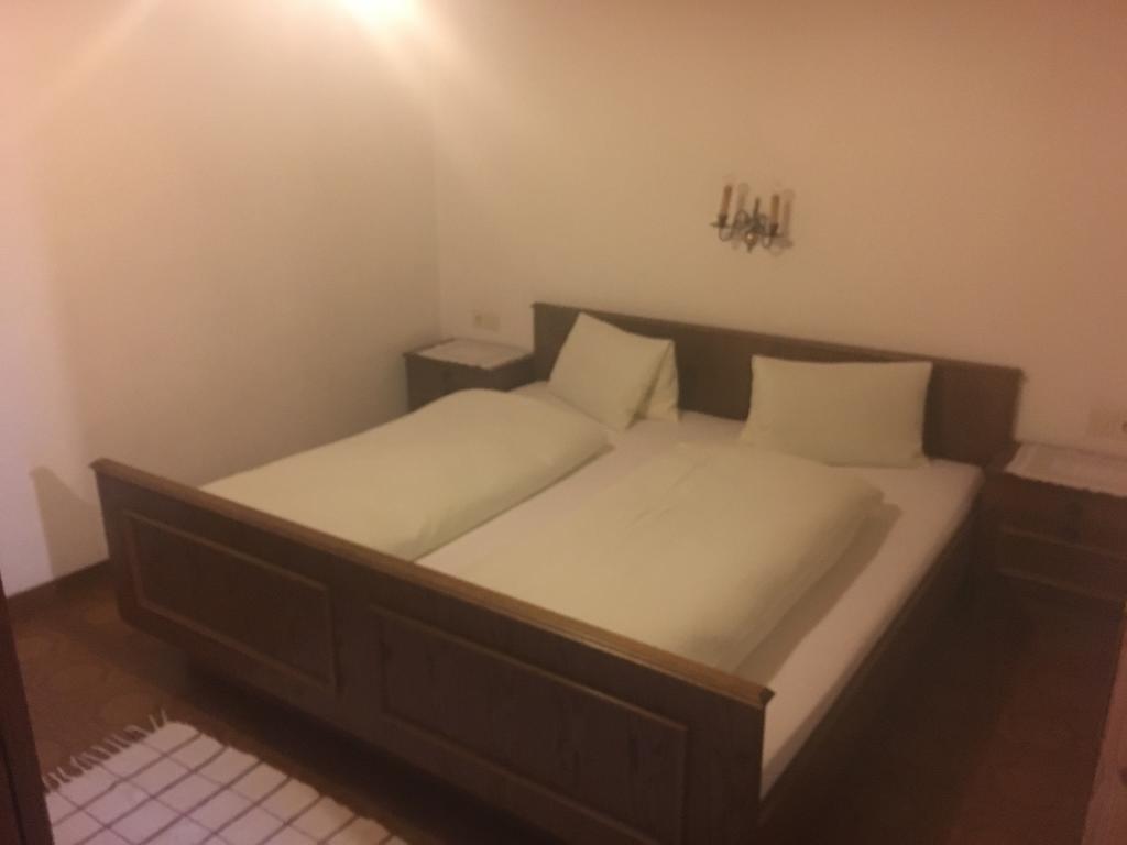Appartements Weisses Rössl Sillian Exteriör bild
